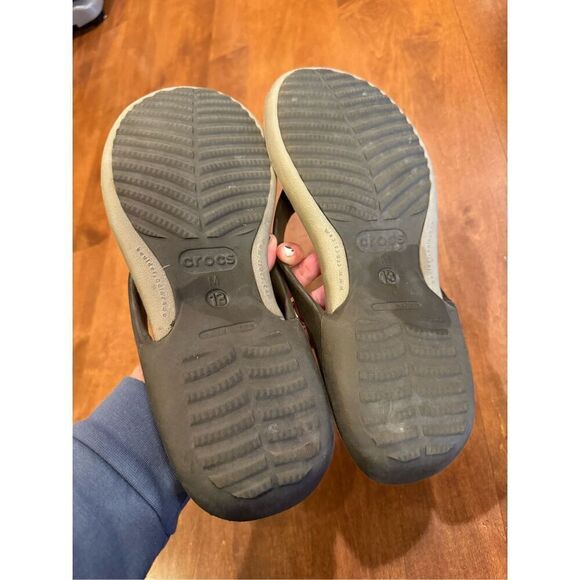 Men’s crocs flip flops - Picture 3 of 5